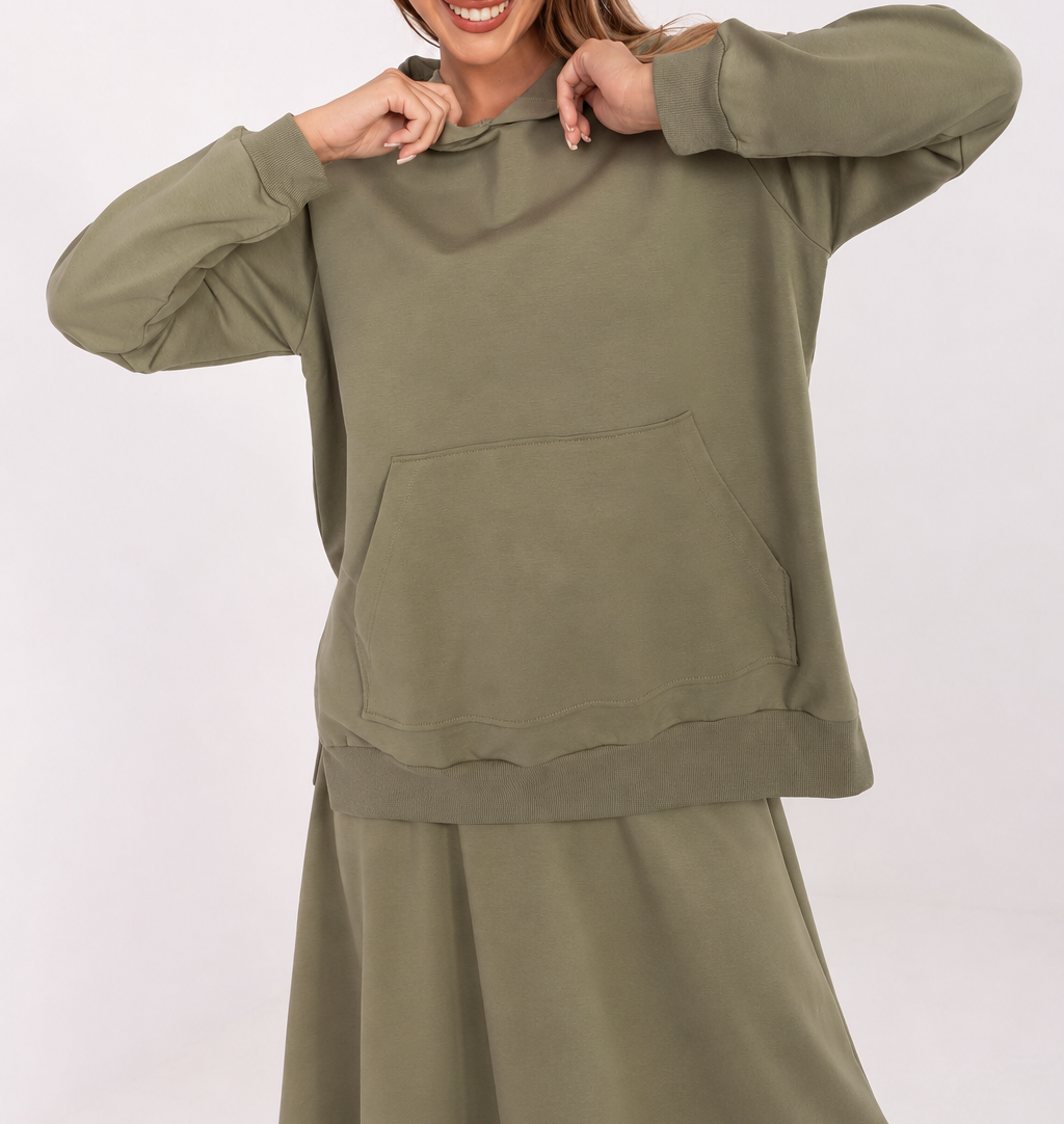 Oversized hooded sweatshirt with side slits