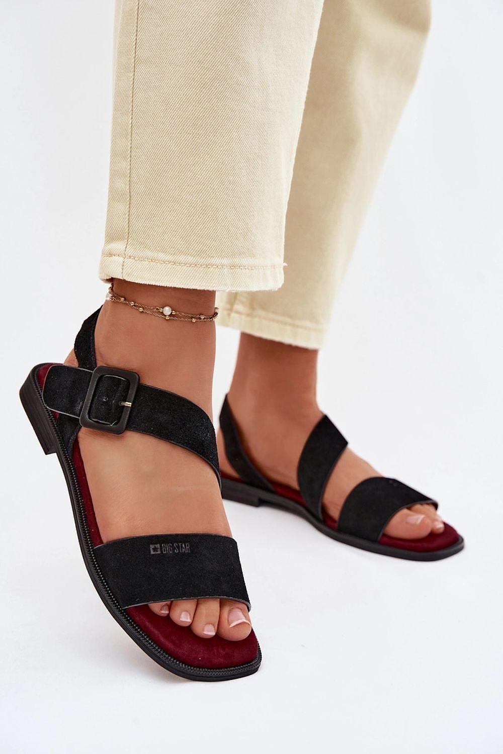  Sandals model 225953 Step in style 