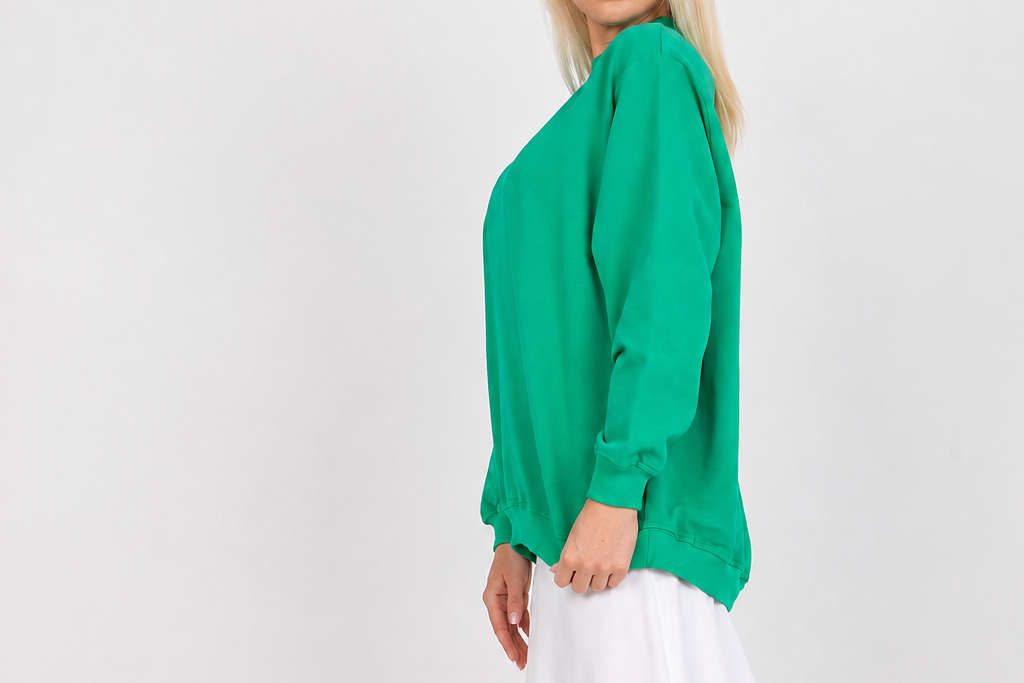 Long-sleeved sweatshirt with a stand collar