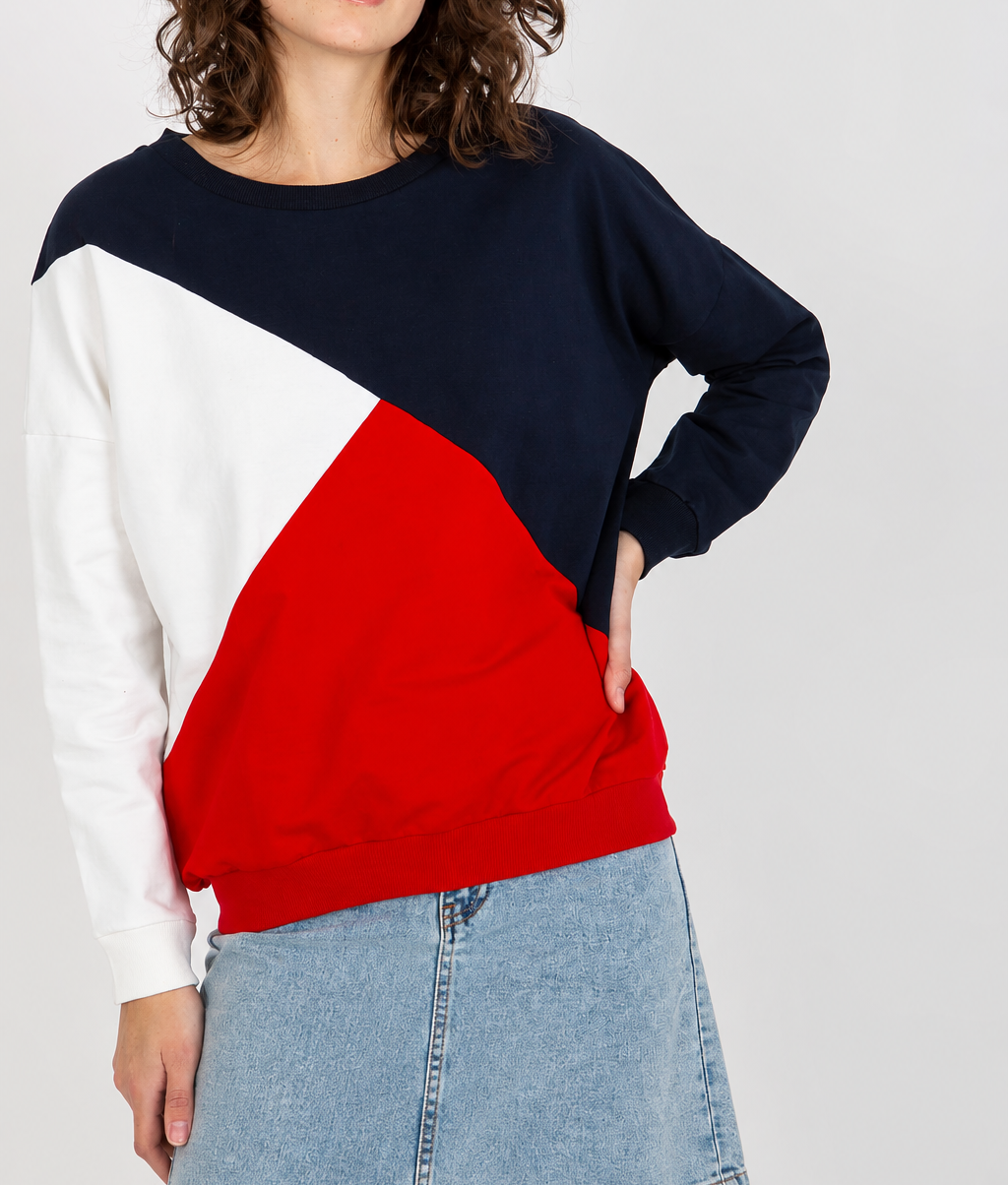 Three-colour sweatshirt with a round neckline